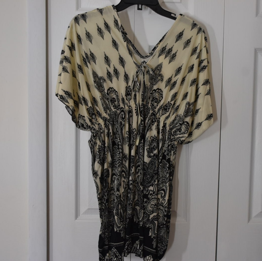 🆕️ Jessica Taylor NYC Black White Blouse